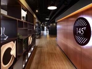 2 restaurants, breakfast, lunch, dinner served; international cuisine - Novotel Bangkok IMPACT (Pak Kret)