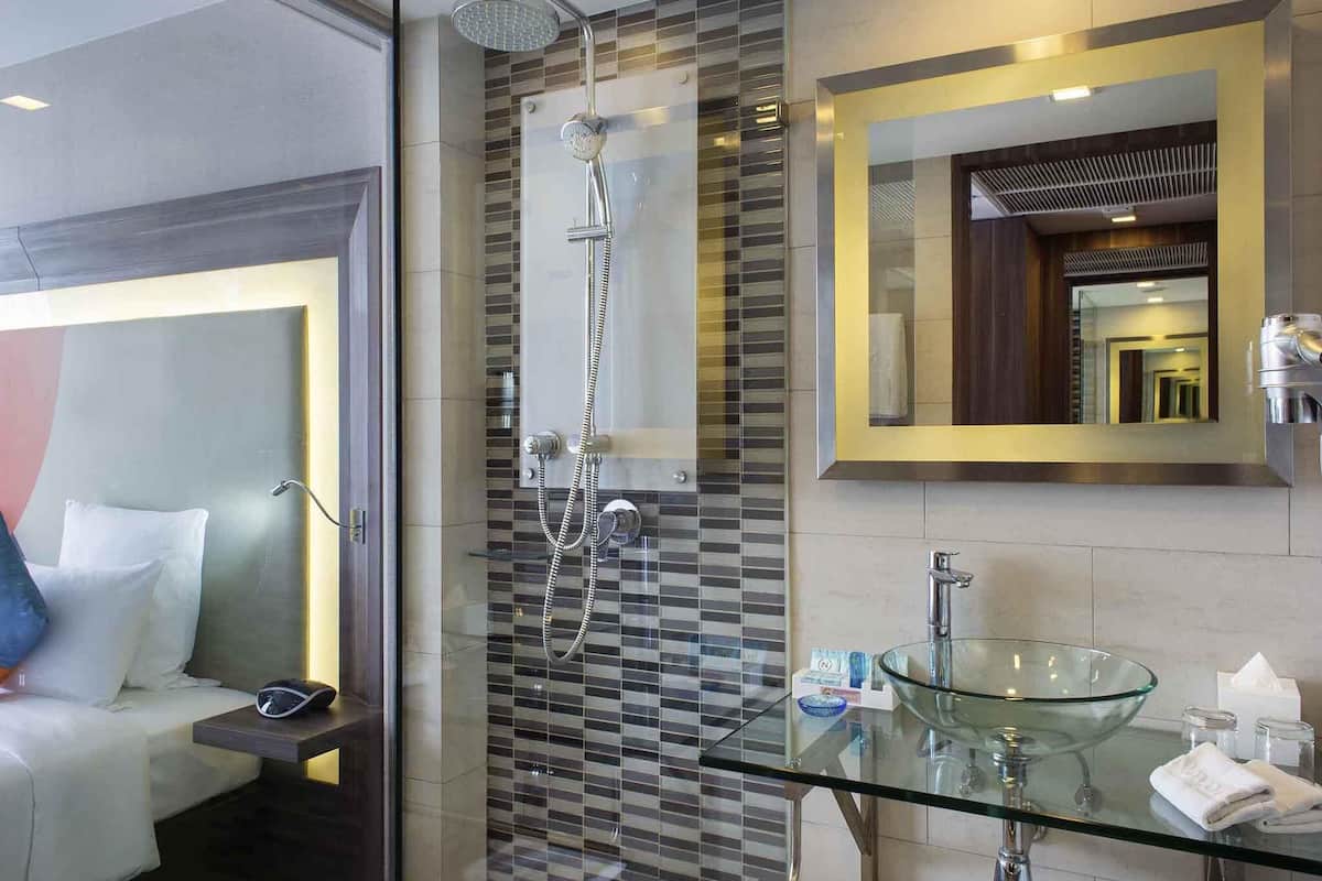 1 Schlafzimmer, Minibar, Zimmersafe, individuell dekoriert