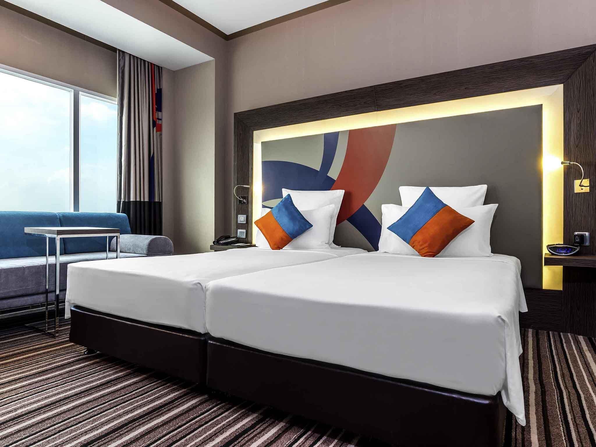Executive Twin Room, 2 Twin Beds | Minibar, in-room safe, desk, laptop workspace
