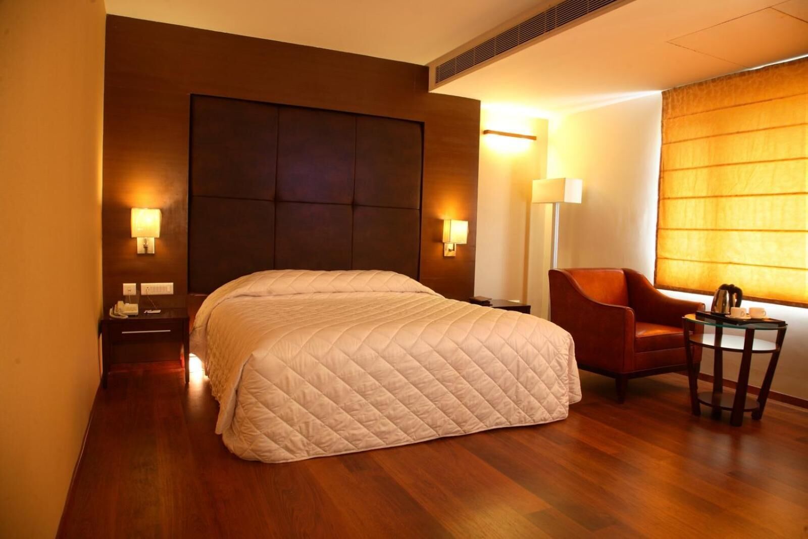 pillow-top beds, minibar, in-room safe, laptop workspace