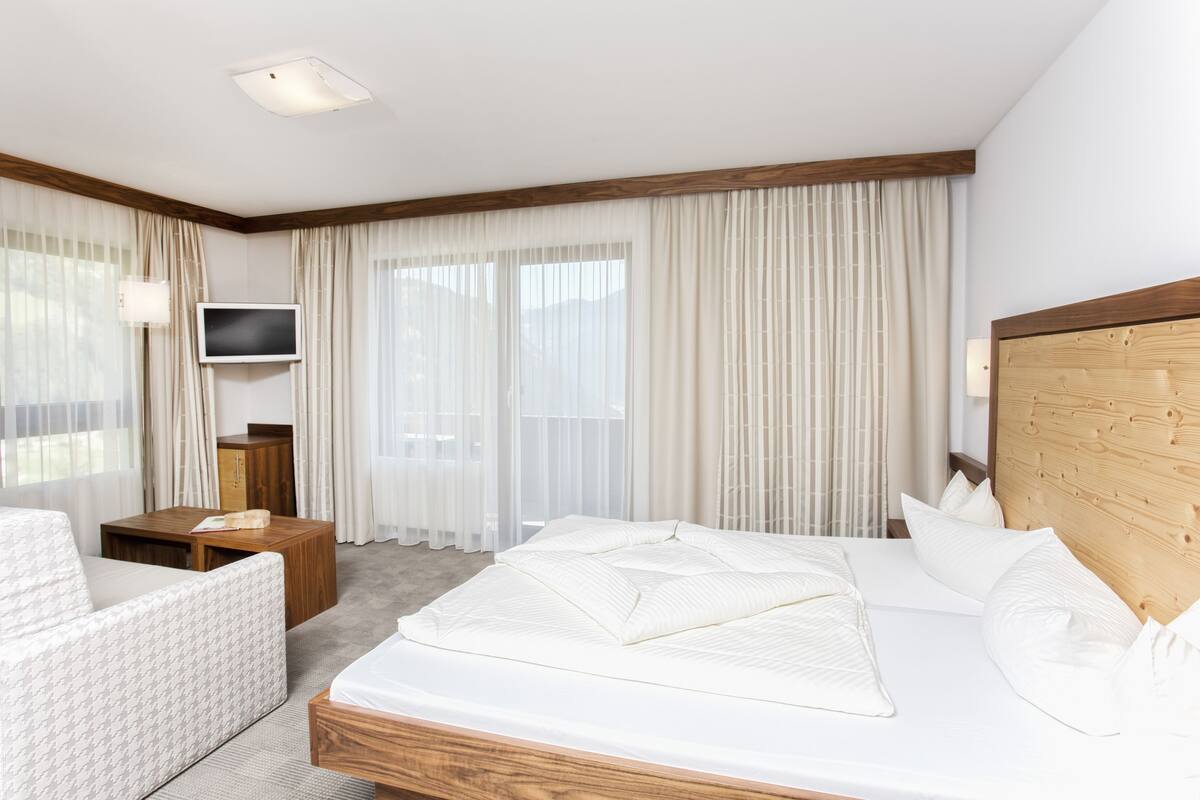 panoramic double room, balcony, mountain view | view from room