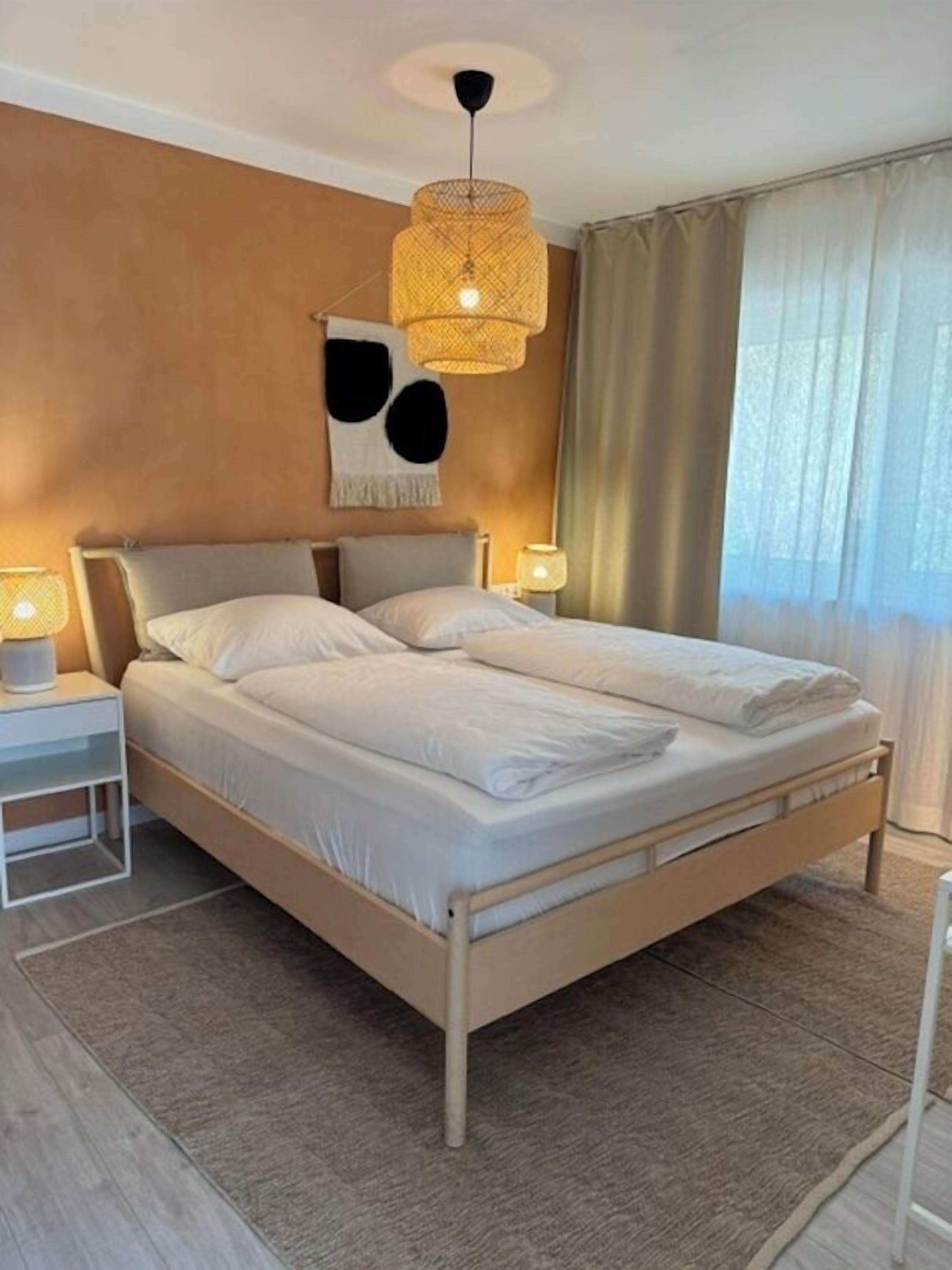 Departamento familiar, 2 habitaciones | Caja de seguridad en la habitación, escritorio y insonorización 