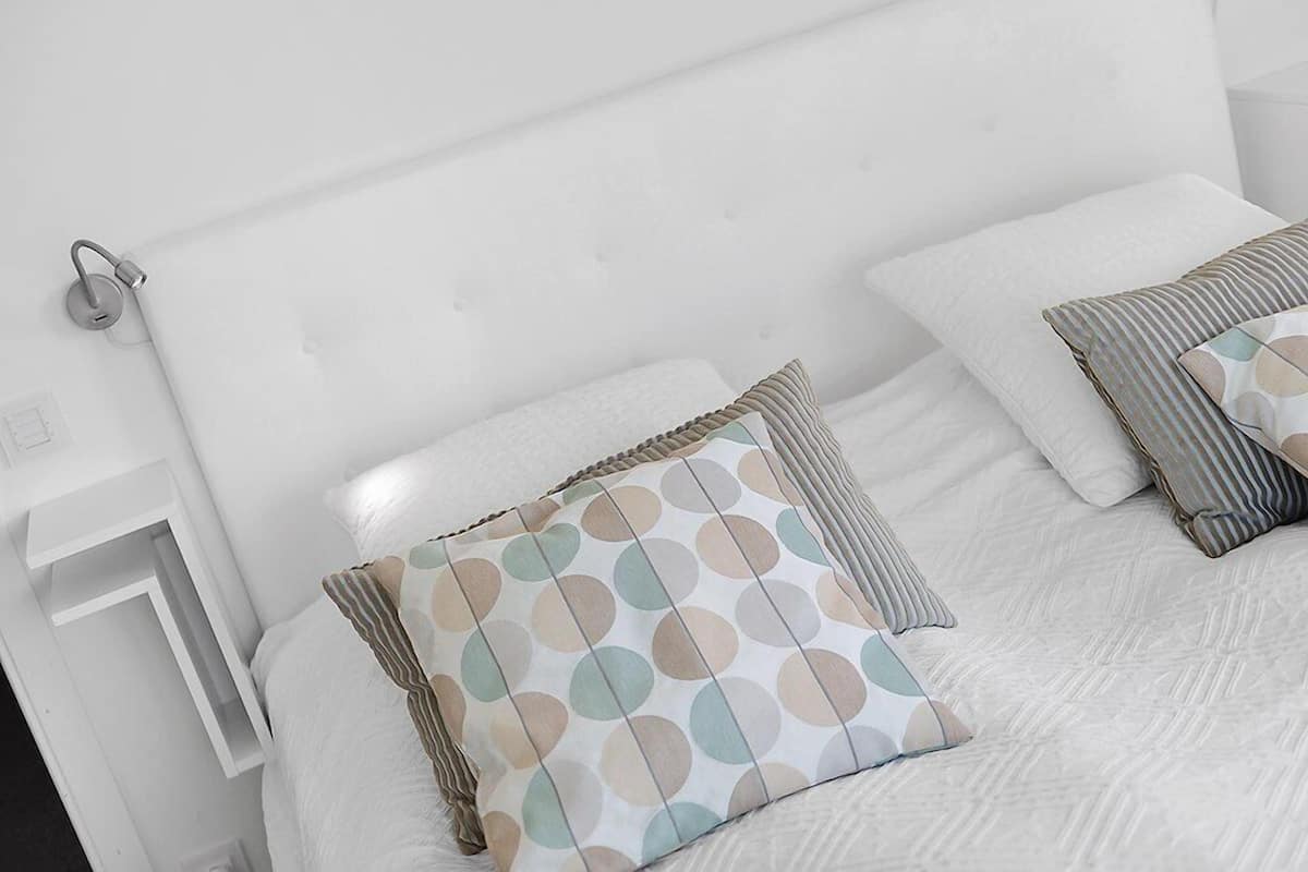 Standard Double Room (Main building) | Bathroom | Shower, towels