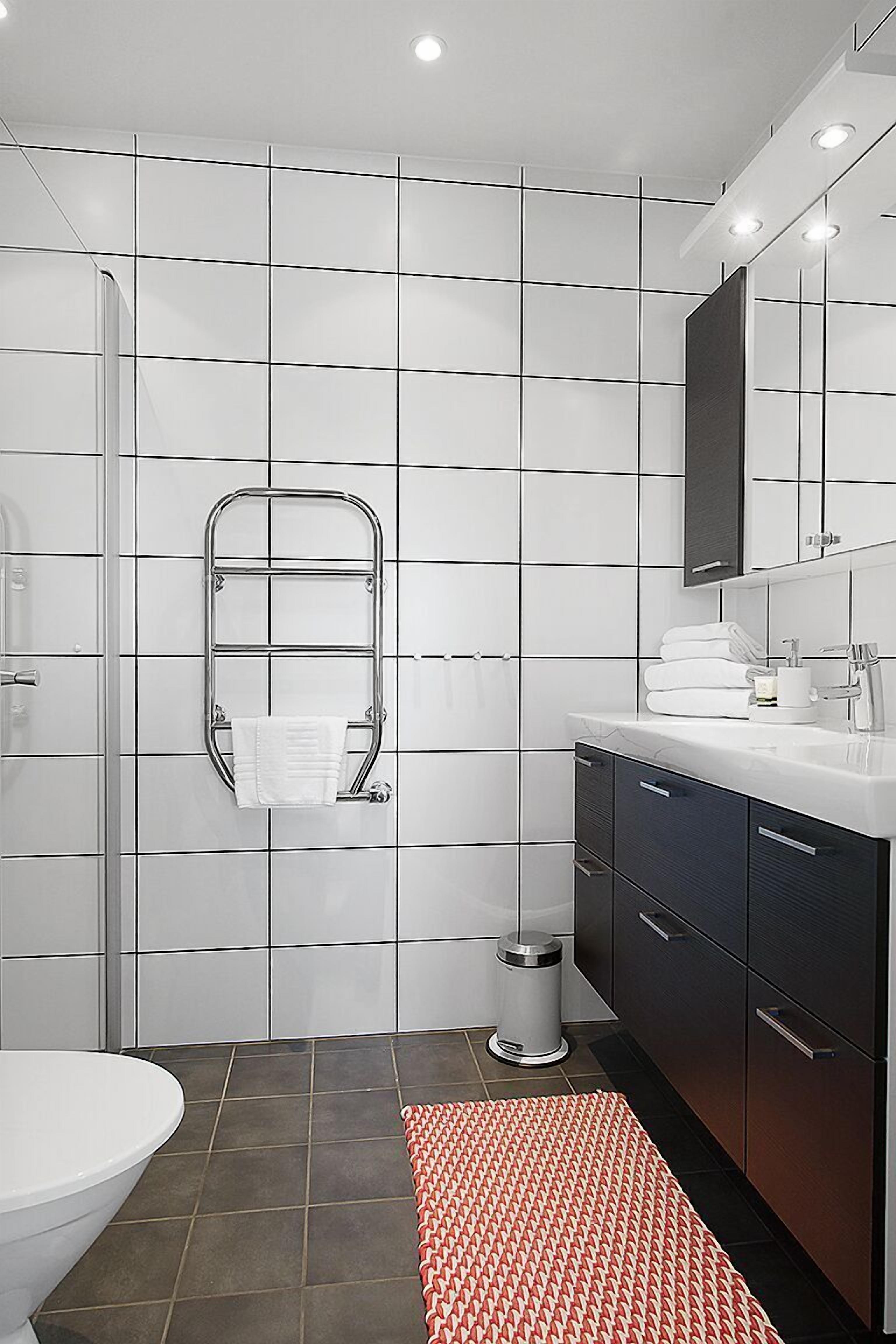 1 bedroom, individually decorated, individually furnished