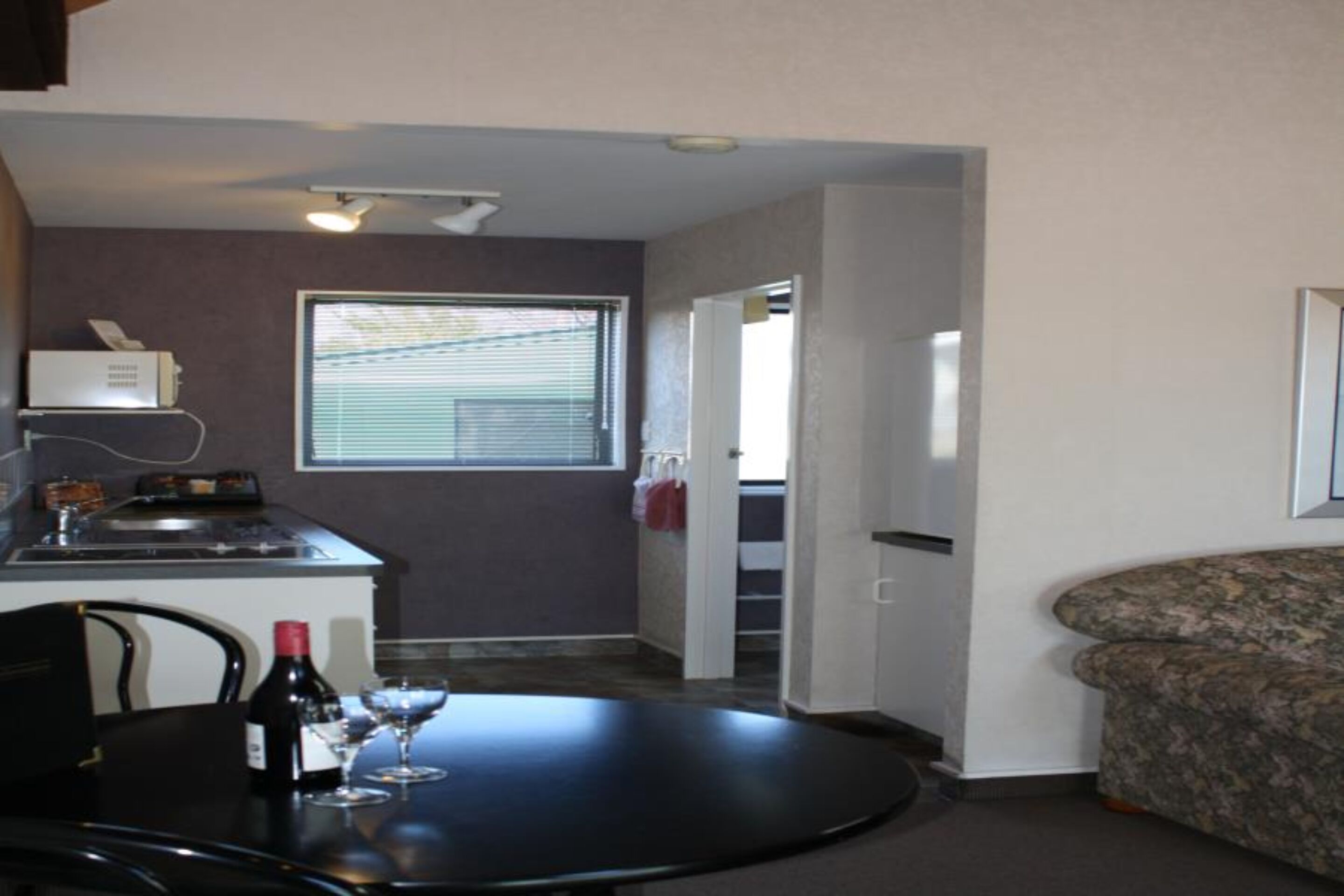 King Studio | Living area | TV