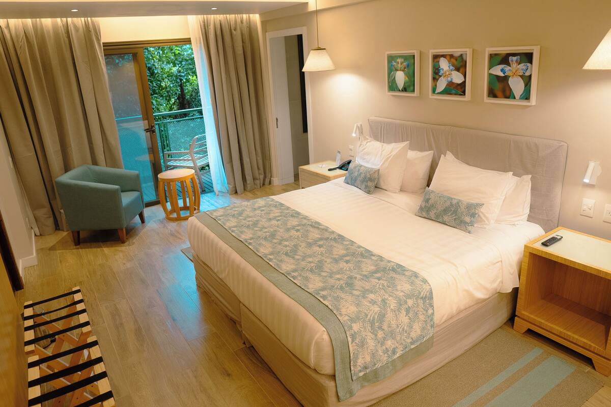 Master Eco Matrimonial | มินิบาร์, ตู้นิรภัยในห้องพัก, พื้นที่ทำงานแบบใช้แล็ปท็อป, ผ้าม่านกันแสง