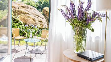 Dobbeltrom – classic | Minibar, safe på rommet, skrivebord og wi-fi (inkludert)