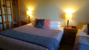 Basic Room | Free cribs/infant beds, free WiFi, bed sheets - Ski Time Lodge (Methven)