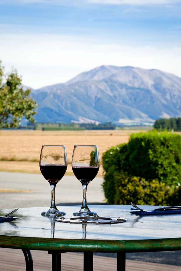 Dinner served - Ski Time Lodge (Methven)