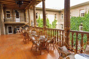 2 restaurants, breakfast, lunch, dinner served; international cuisine - Hotel Grand Samarkand Superior B (Samarkand)