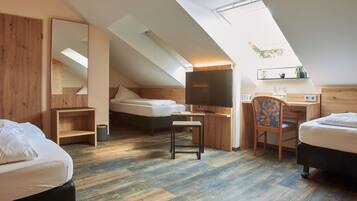 Classic-Vierbettzimmer | Hochwertige Bettwaren, Select-Comfort-Betten, Zimmersafe