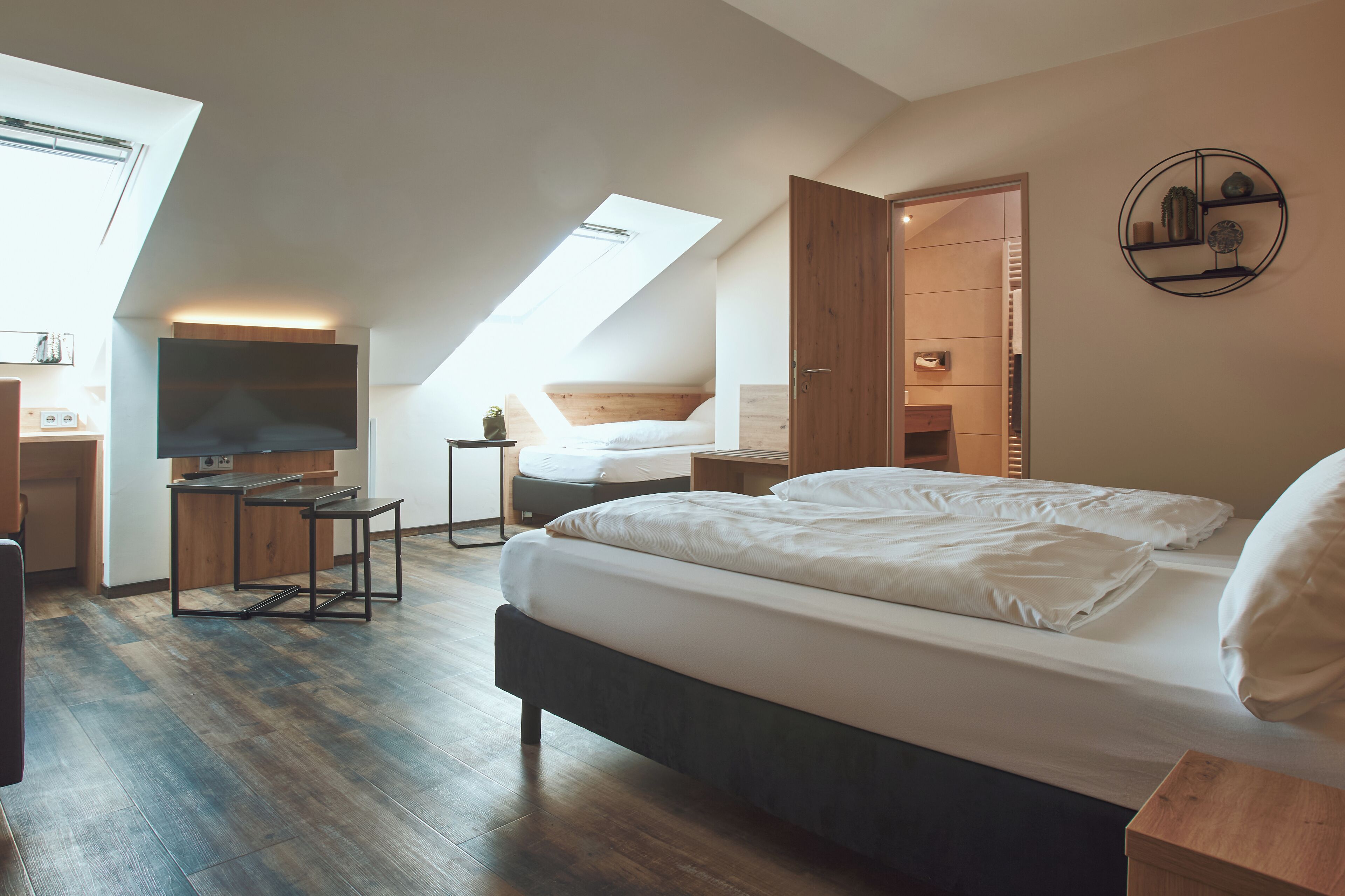 Premium bedding, Select Comfort beds, in-room safe