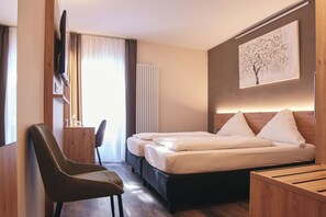 标准双人房, 1 张特大床 | 高档床上用品、Select Comfort 床、客房内保险箱、特色家居