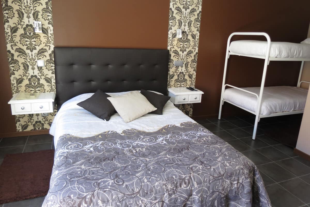 Insonorización, wifi gratis y ropa de cama
