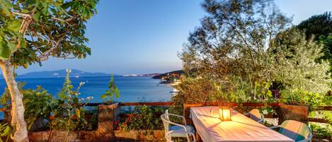 2 Restaurants, Frühstück, Mittagessen, Abendessen, türkische Küche