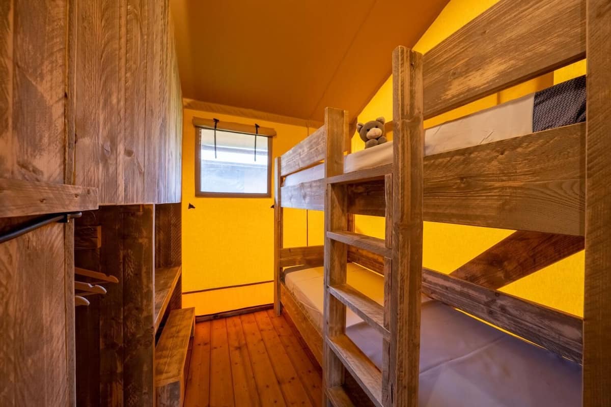 Tent, 2 slaapkamers | 2 slaapkamers, beddengoed