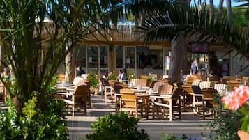 Serveert diner, Italiaanse gerechten