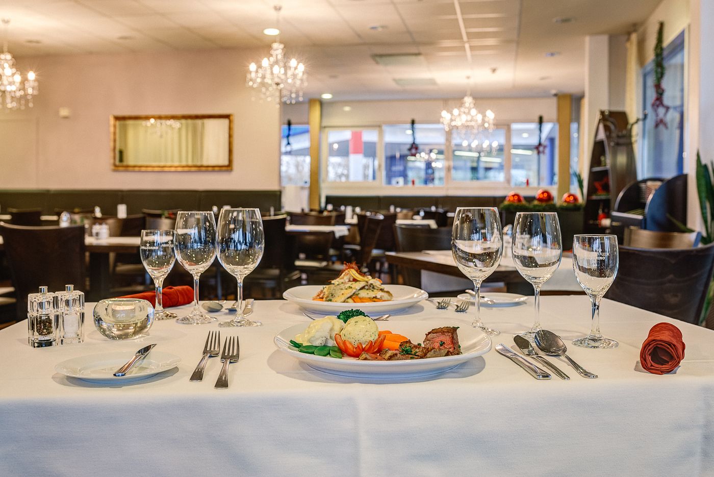 breakfast, lunch, dinner served; german cuisine, al fresco dining