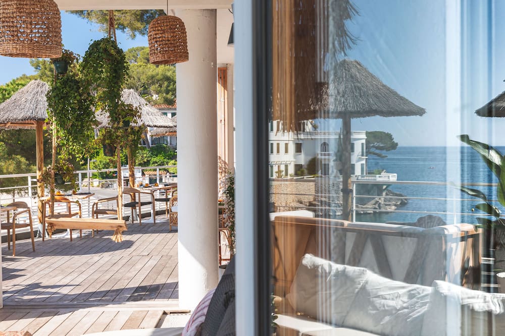 Hôtel de la Plage Mahogany