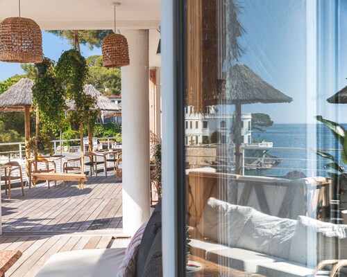 Hôtel de la Plage Mahogany