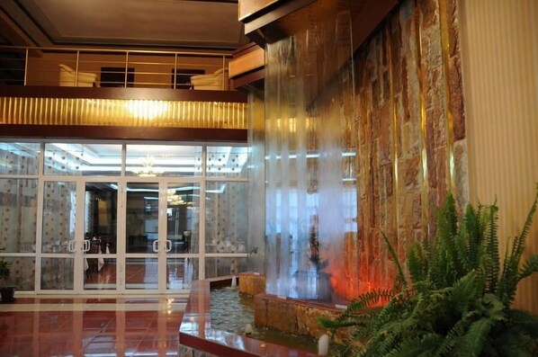 Property entrance - Asia Samarkand Hotel (Samarkand)