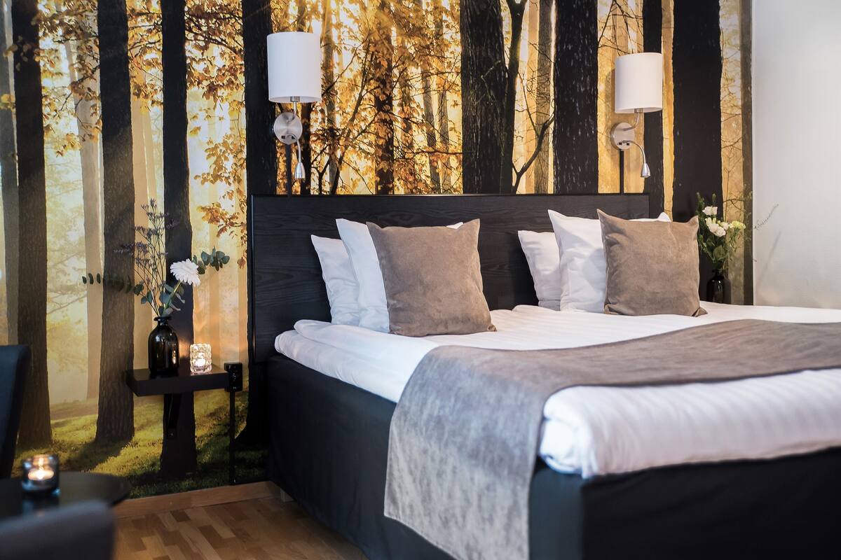 superior room, 1 double bed, non smoking | 1 bedroom, desk, cots/infant beds, free wifi