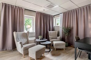 Desk, cots/infant beds, free WiFi, bed sheets - Best Western Hotel City Gavle (Gävle)