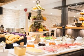 Free daily buffet breakfast  - Best Western Hotel City Gavle (Gävle)