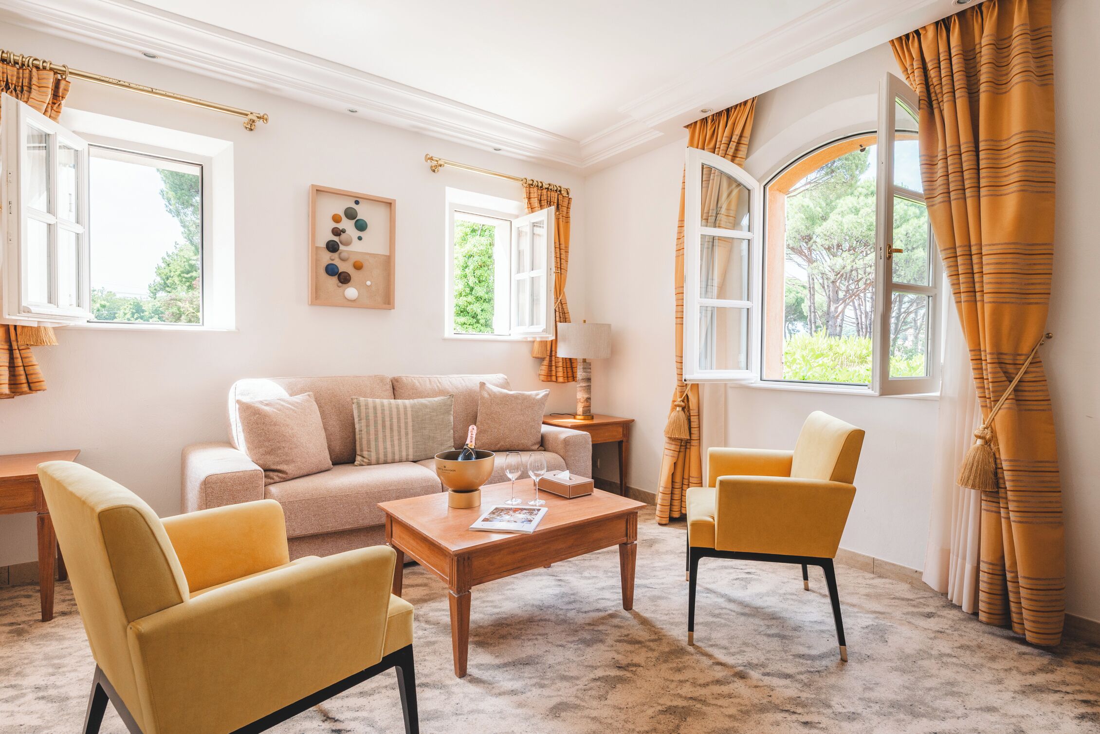 suite, terrace (ambre) | 1 bedroom, in-room safe, individually decorated, desk