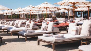 Vlak bij het strand, wit zand