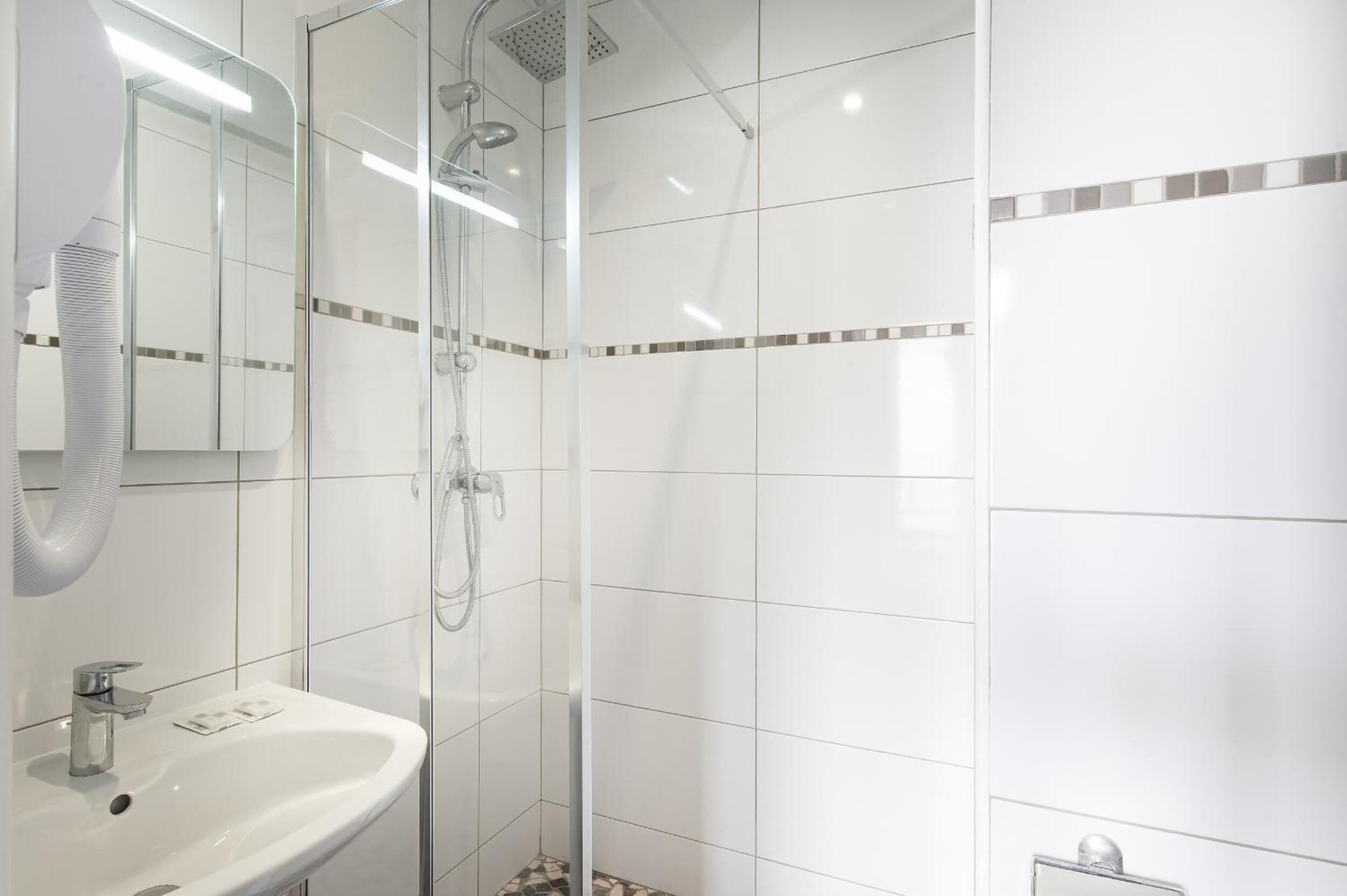 Photo - Hotel Americain