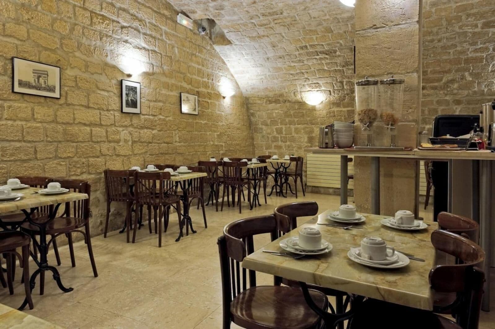 Photo - Hotel Americain