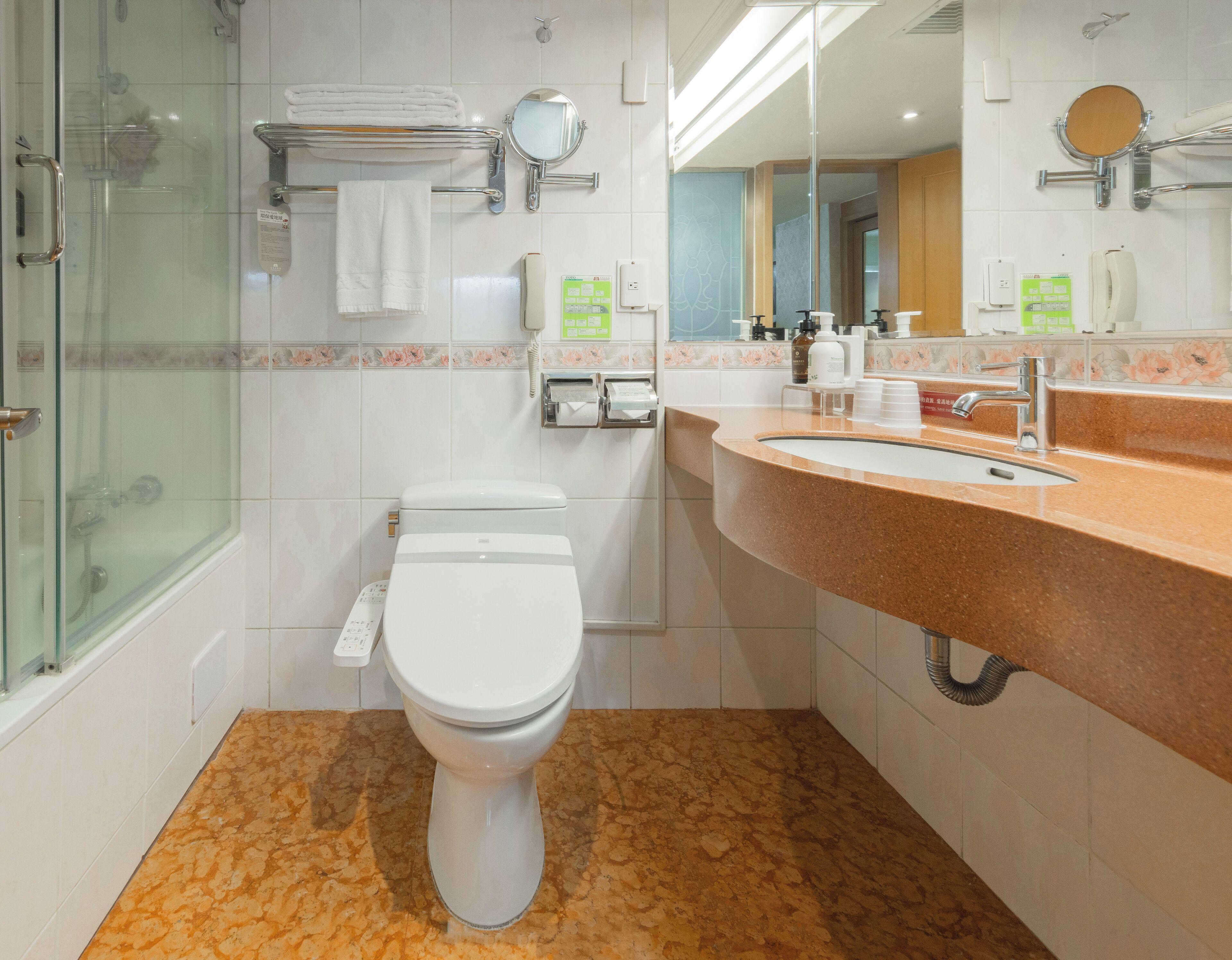 deluxe twin room, no windows | bathroom | combined shower/bathtub, rainfall showerhead, free toiletries