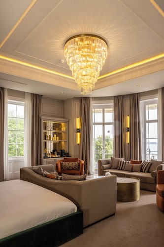 Dover Marina Hotel & Spa, Tapestry Collection by Hilton