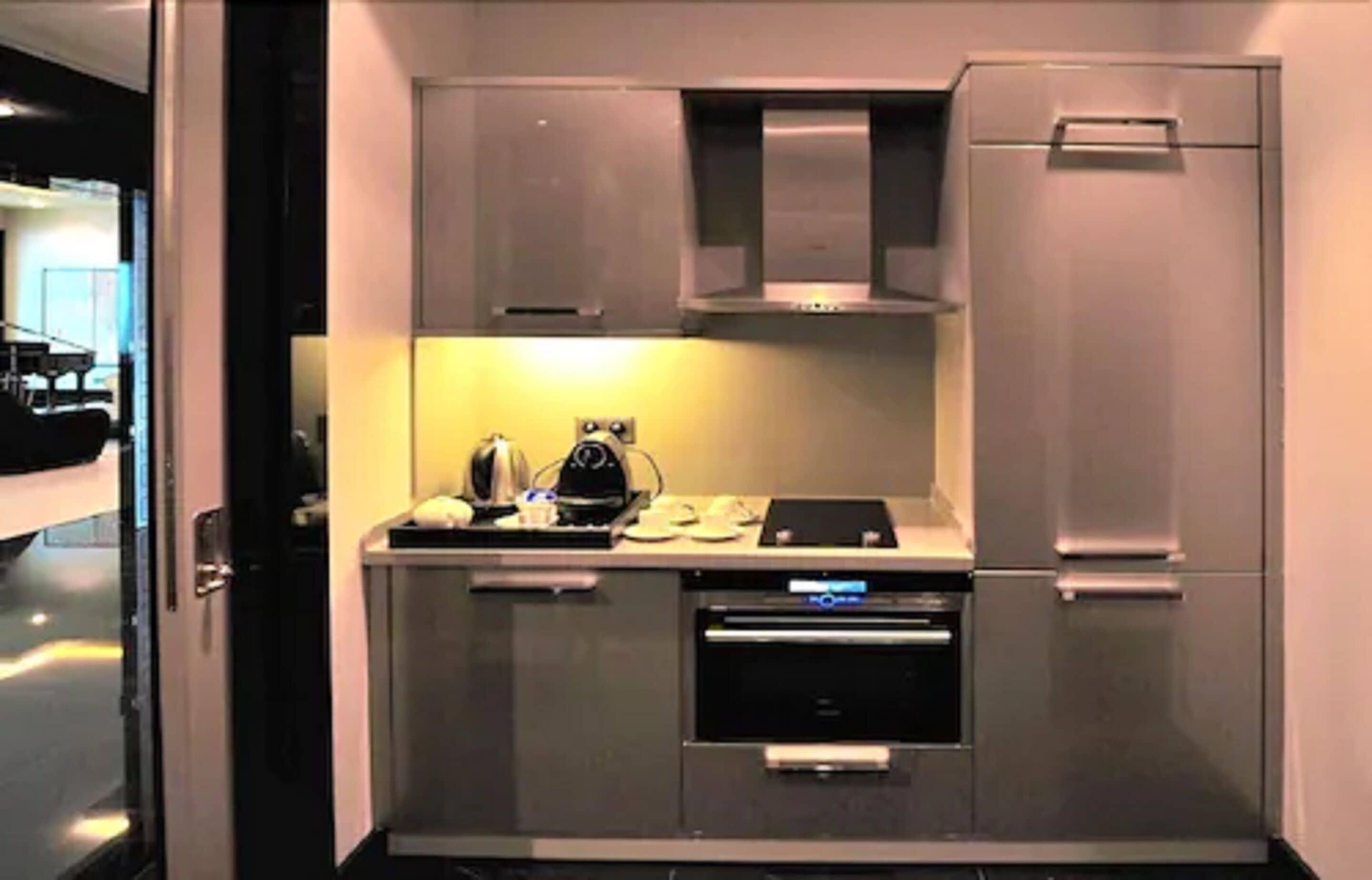 presidential suite | private kitchenette