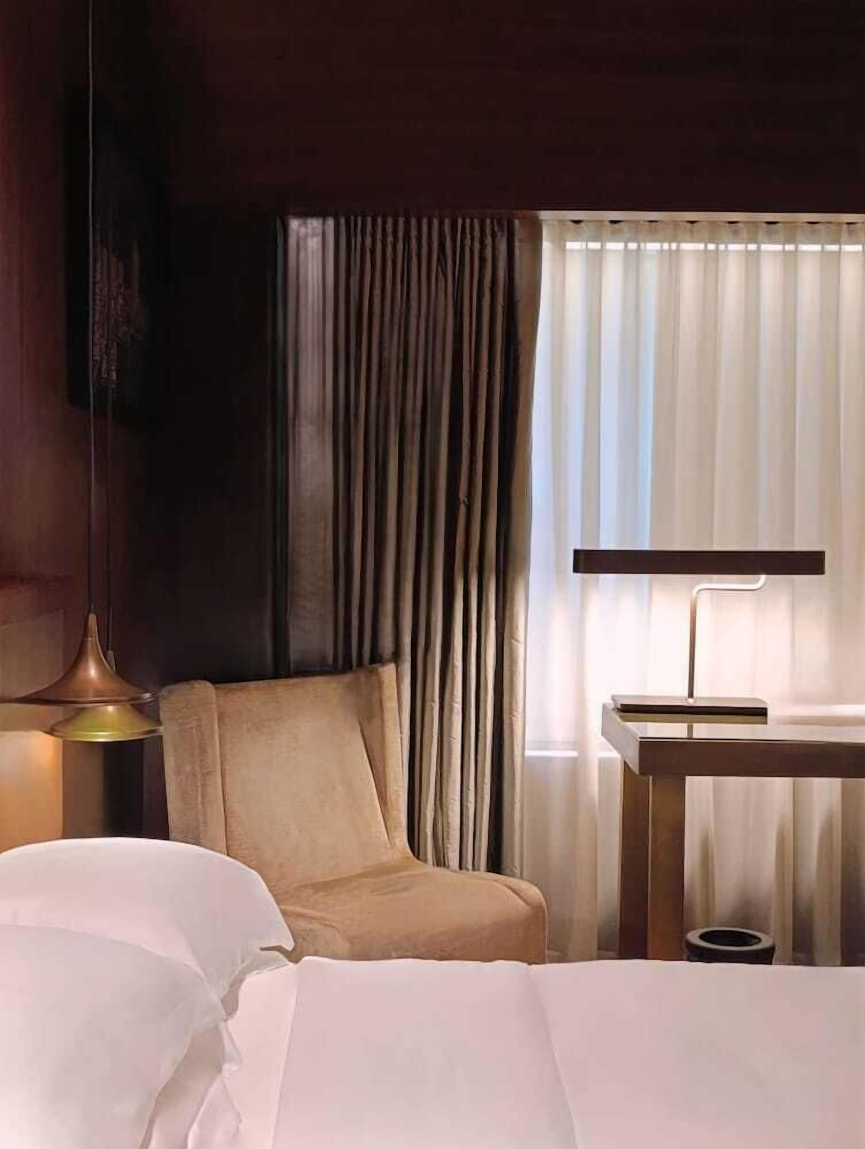 Premium bedding, minibar, in-room safe, soundproofing