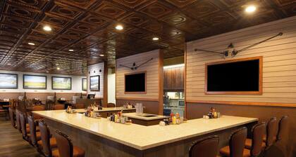 Ramada by Wyndham Elko Hotel at Stockmen's Casino