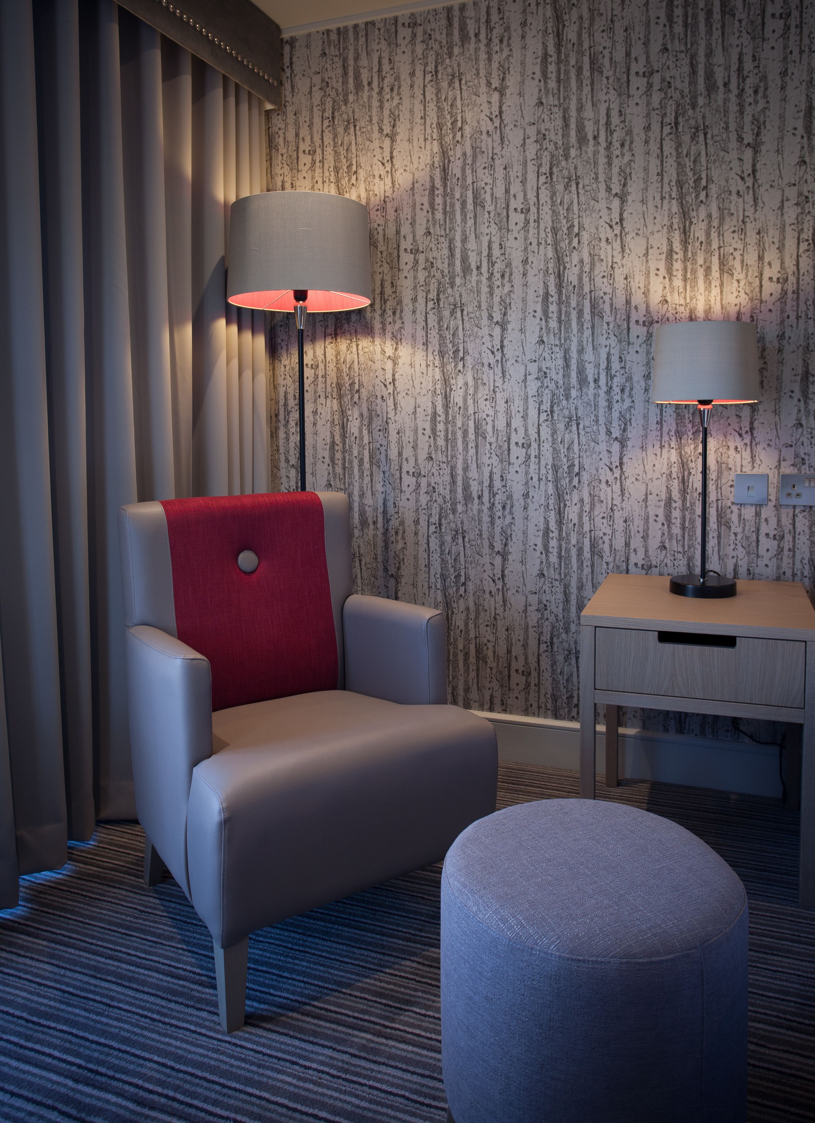 3 bedrooms, egyptian cotton sheets, premium bedding, desk