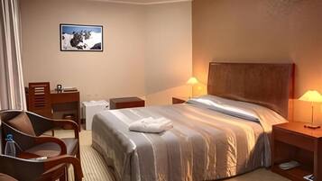 Premium bedding, minibar, in-room safe, desk