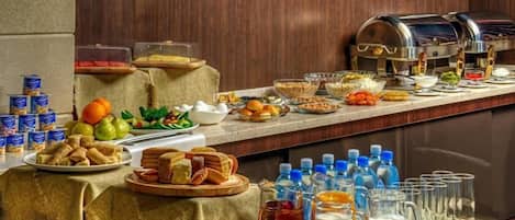 Lunch and dinner served, Chinese cuisine