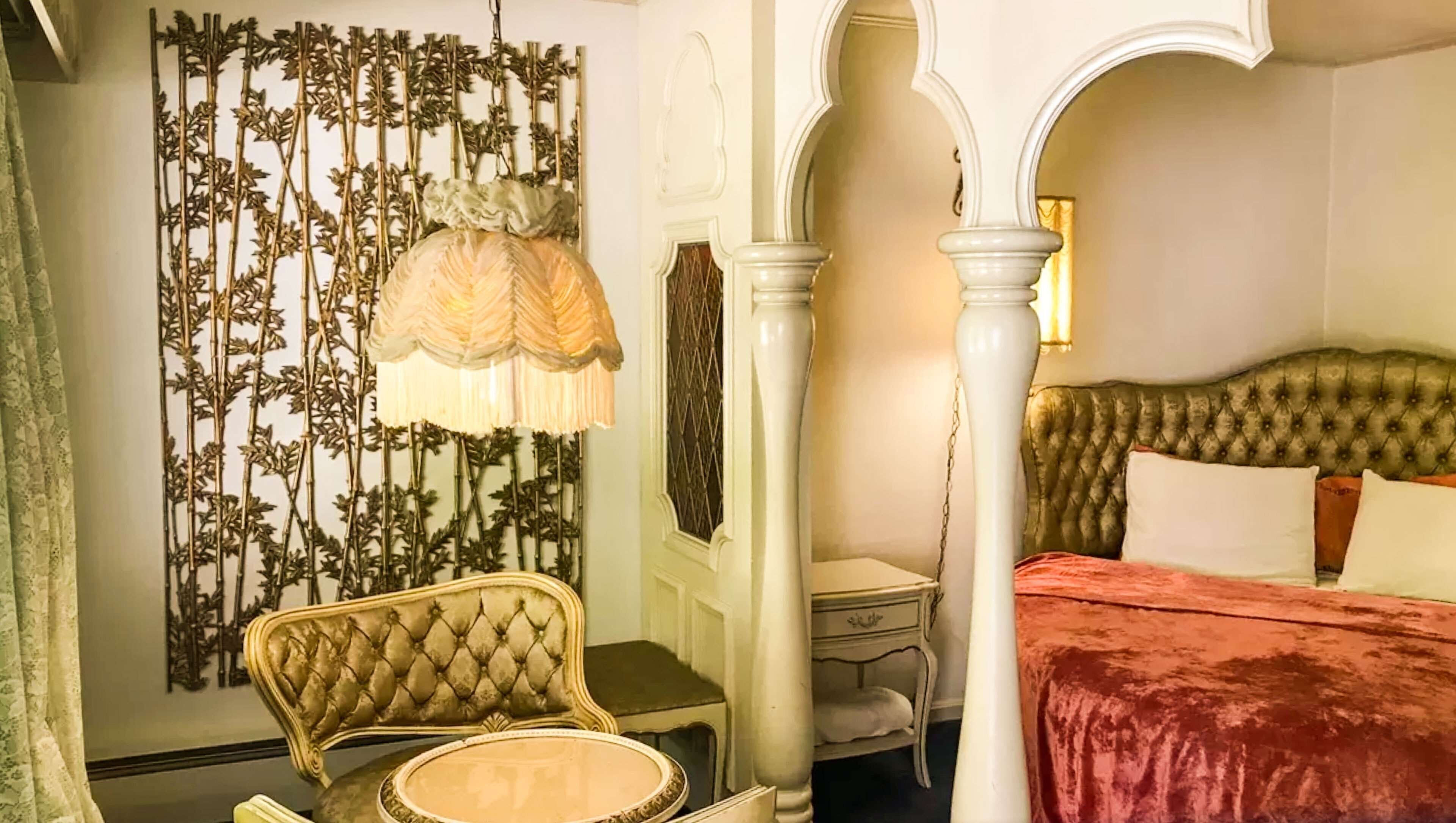 蜜月套房, 1 张特大床, 无烟房, 浴缸 | 办公桌、折叠床/加床（额外收费）、免费 WiFi、床单