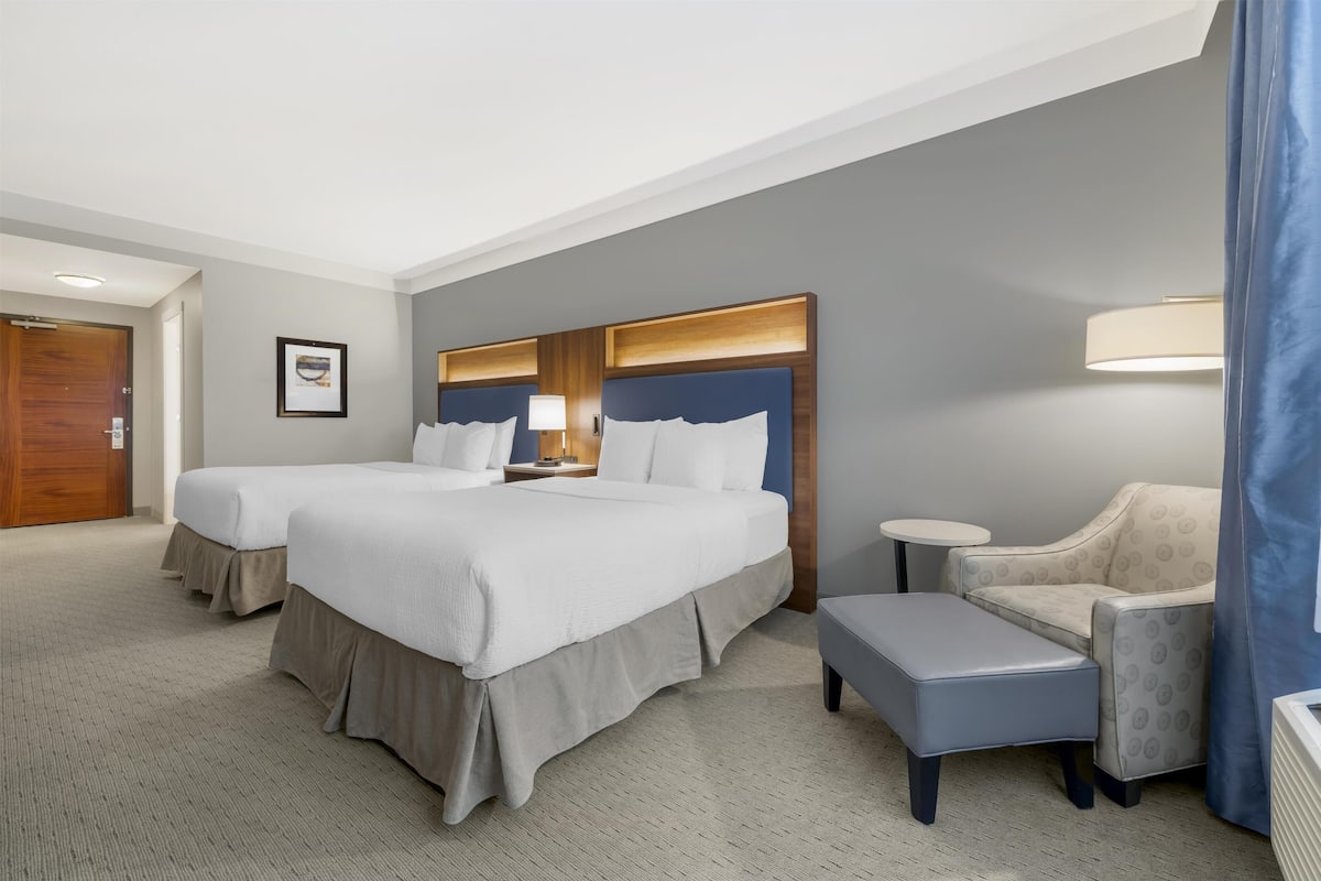 Standard-huone, 2 keskisuurta parisänkyä, tupakointi kielletty, jääkaappi ja mikroaaltouuni | Ylelliset vuodevaatteet, pillowtop-patjalliset sängyt