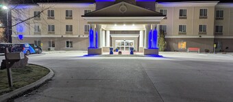 Holiday Inn Express Hotel & Suites Northwood by IHG