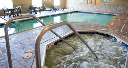 Holiday Inn Express Hotel & Suites Northwood by IHG