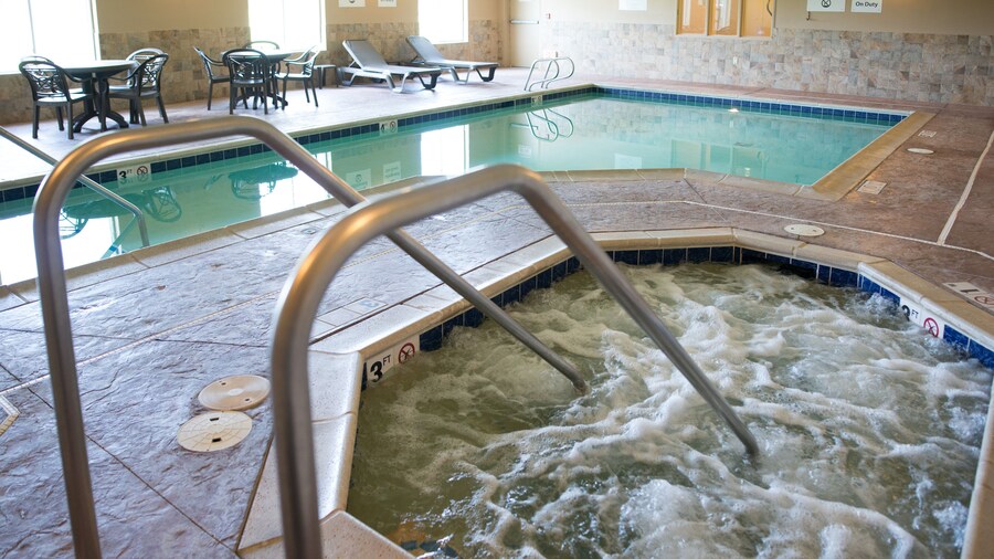 Holiday Inn Express Hotel & Suites Northwood by IHG