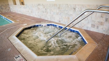 Piscine couverte
