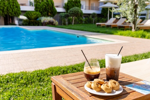 Civitel Attik Rooms & Suites