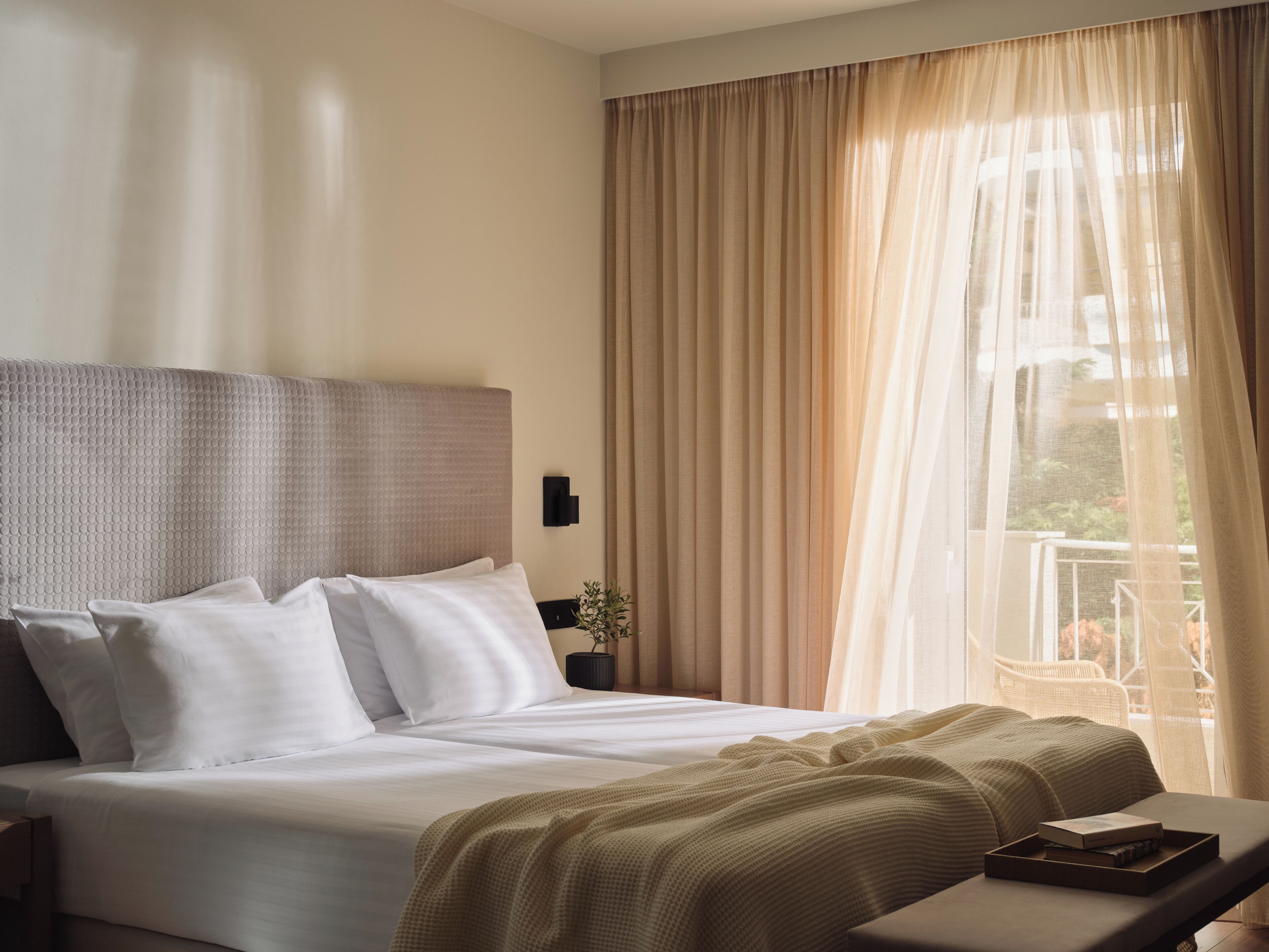 Deluxe Room, 1 Bedroom, Balcony | Premium bedding, down comforters, free minibar, in-room safe