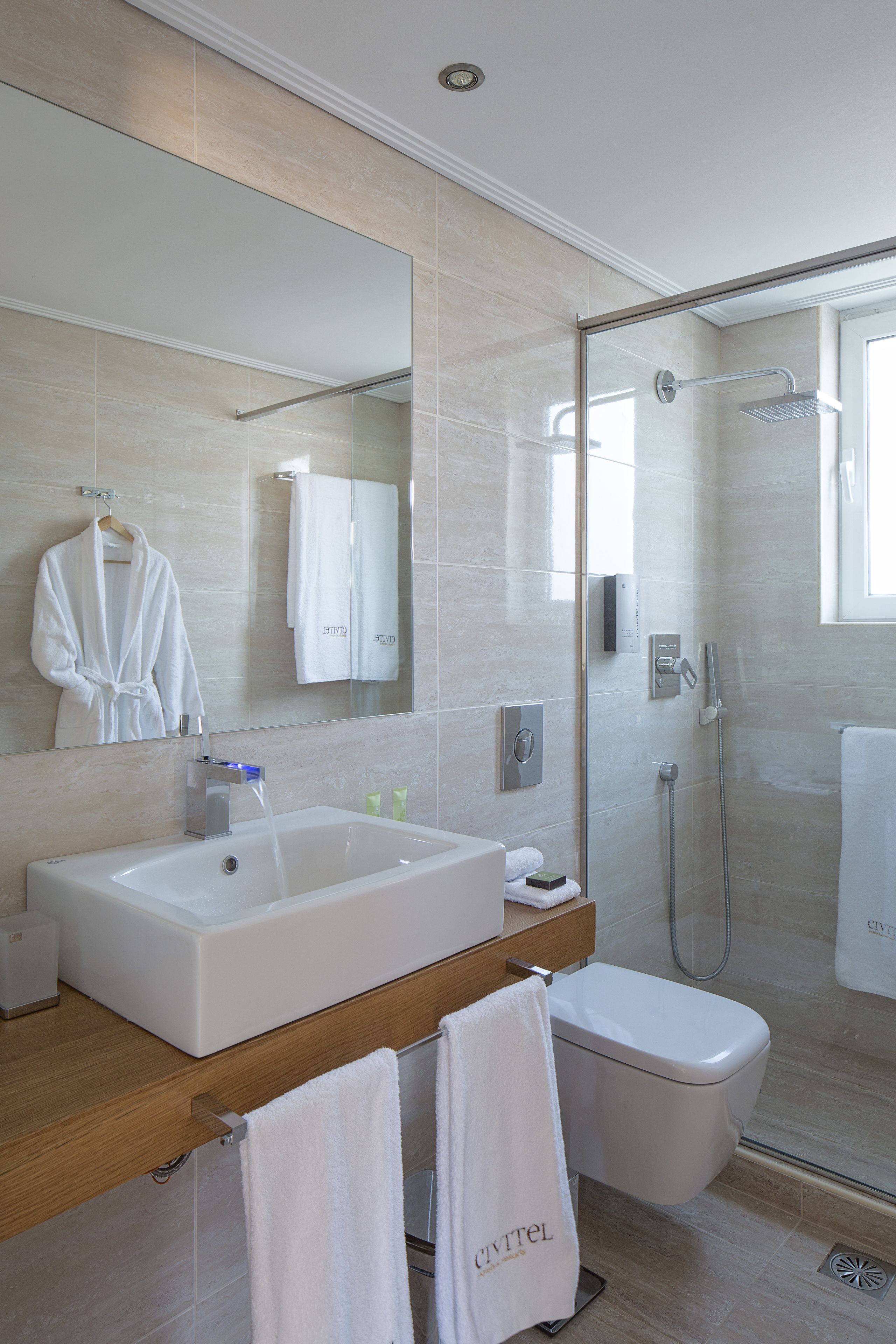 panoramic penthouse, 1 bedroom, terrace | bathroom | shower, eco-friendly toiletries, hair dryer, towels