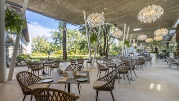 Breakfast, lunch, dinner served; Italian cuisine, pool views